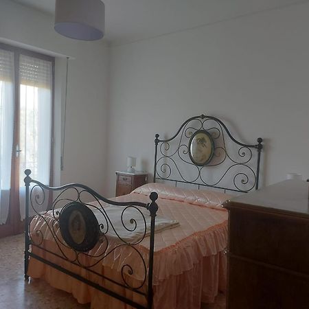 דירות סן ג'ימיניאנו Casa Dina מראה חיצוני תמונה